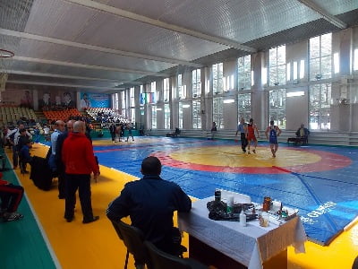 alt